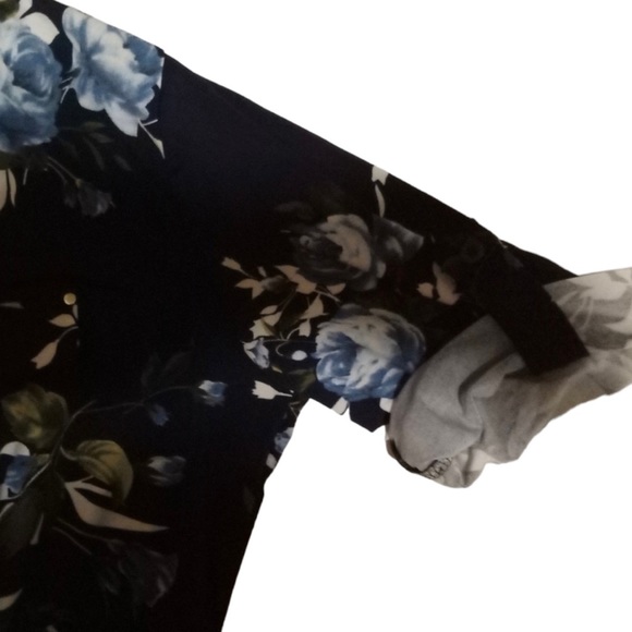 Floral Print Blouse - Picture 3 of 3